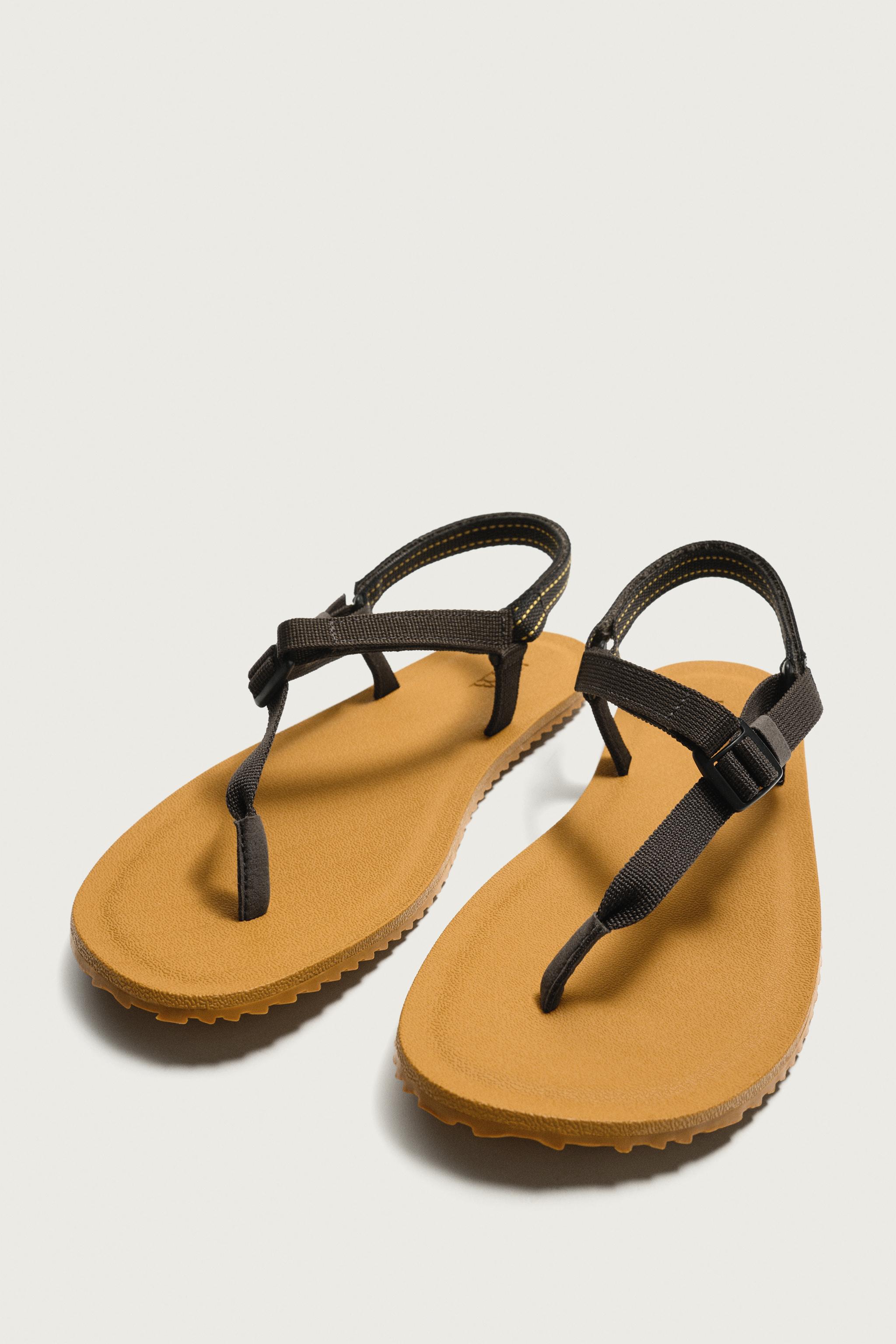 SANDALES À BRIDES